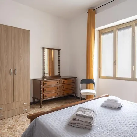 Centro 2 Semesterbostad Jerzu